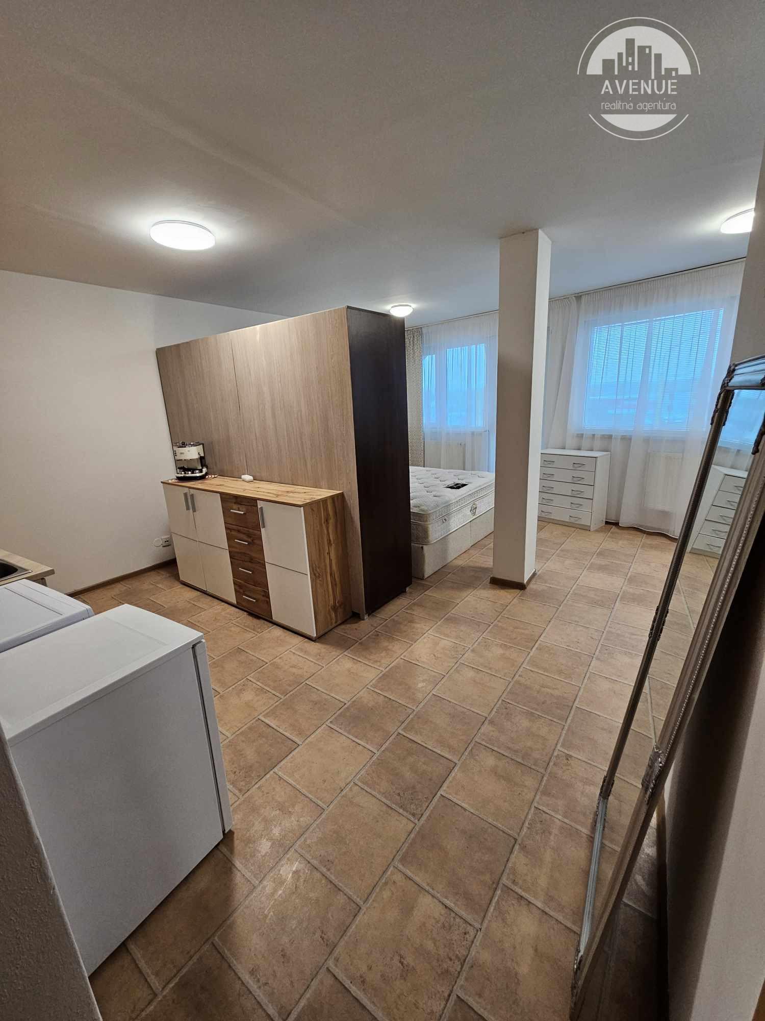 Prenajaté. 1 izbový byt s terasou na prenájom – fotka 2