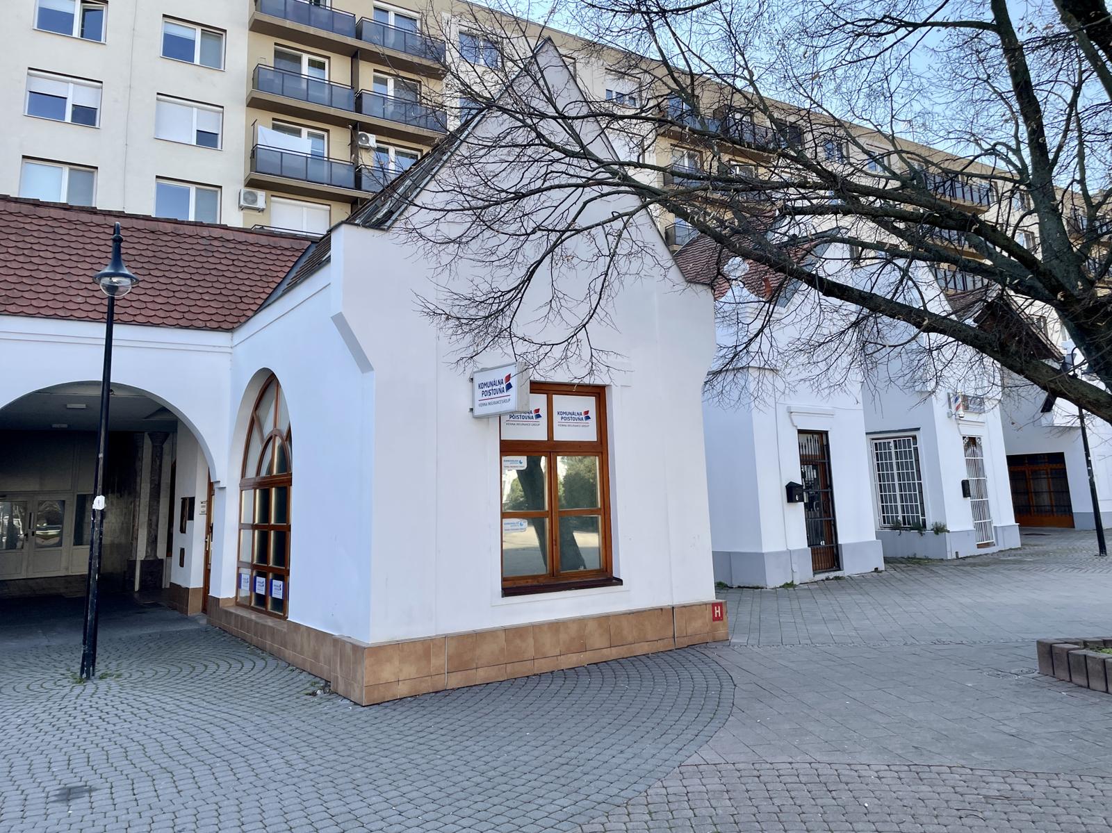 DUNASJKÁ STREDA – OBCHODNÁ/ADMINISTRATÍVNA BUDOVA PRIAMO V CENTRE MESTA