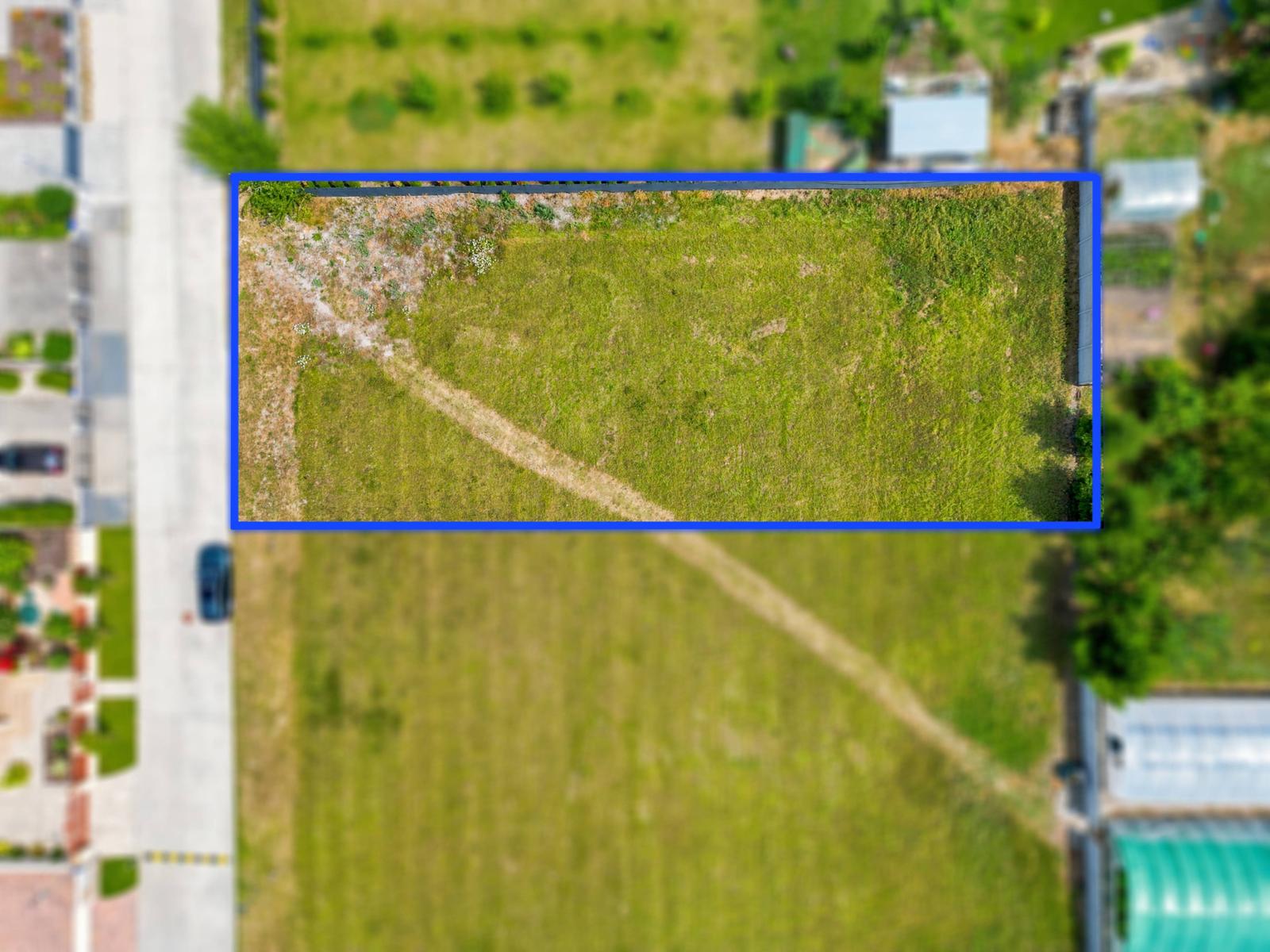 Stavebný pozemok v novej štvrti obce Ohrady – 969 m² – fotka 2