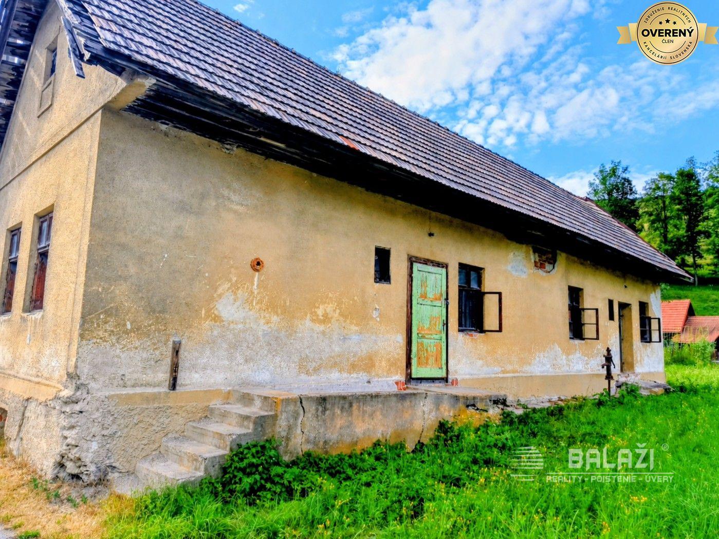 Vidiecky rodinný dom-chalupa, pozemok 1050m2