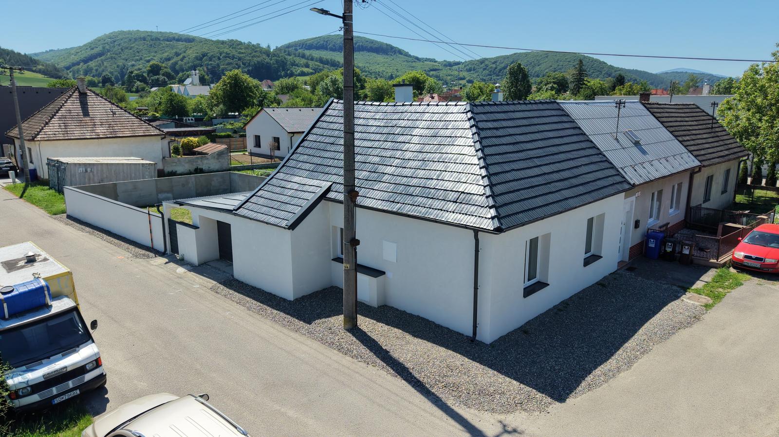 Na predaj zrekonštruovaný rodinný dom za cenu bytu v Trenčíne časť Opatová. – fotka 2