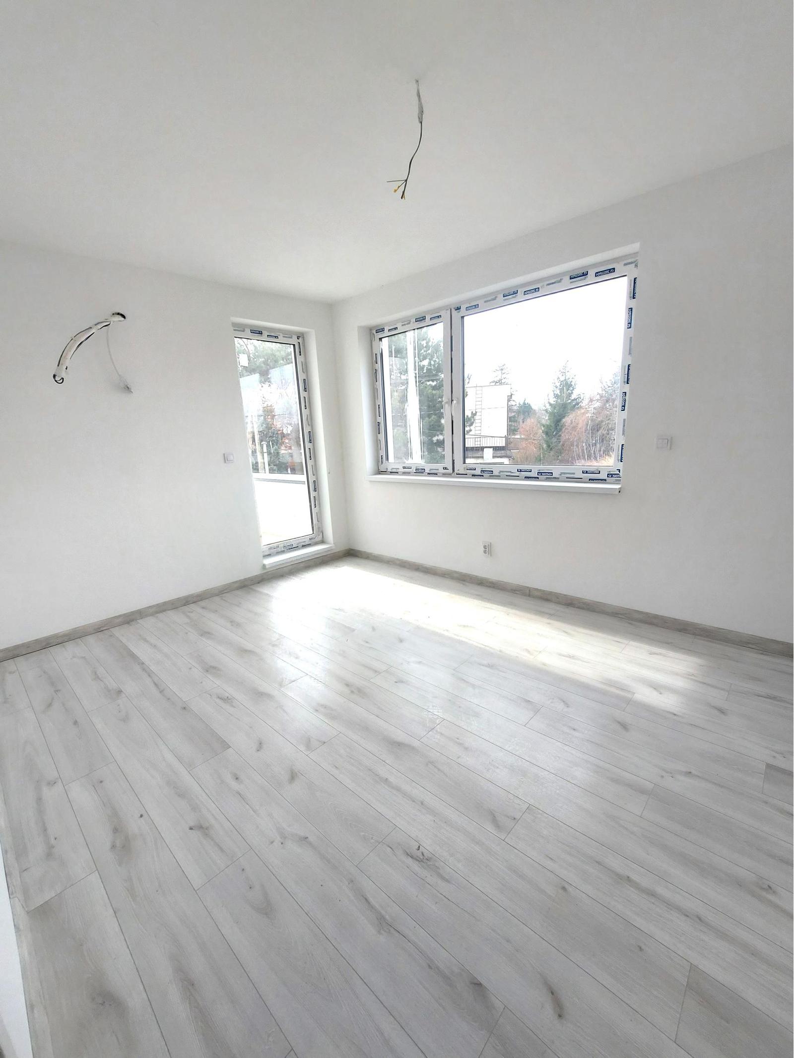 5 izbový samostatne stojací dvojpodlažný dom 175 m2 na predaj, NOVOSTAVBA, Štandard. Ivanka pri Dunaji www.bestreality.sk – fotka 2