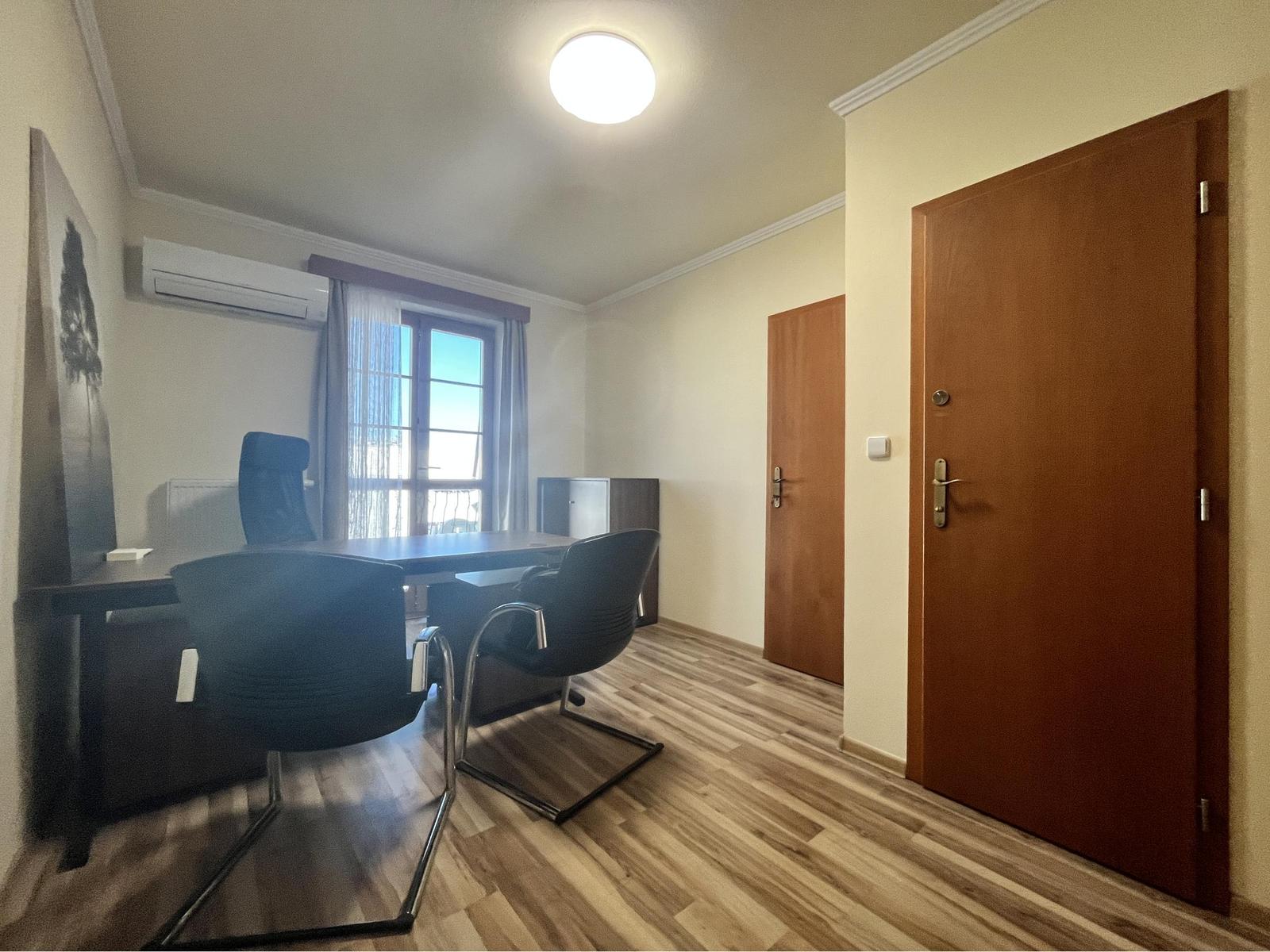 PRENÁJOM Kancelárske priestory, Piešťany - centrum