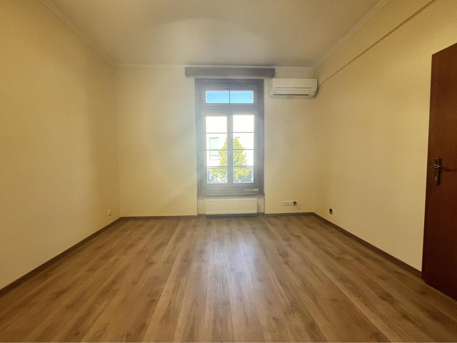PRENÁJOM Kancelárske priestory, Piešťany - centrum