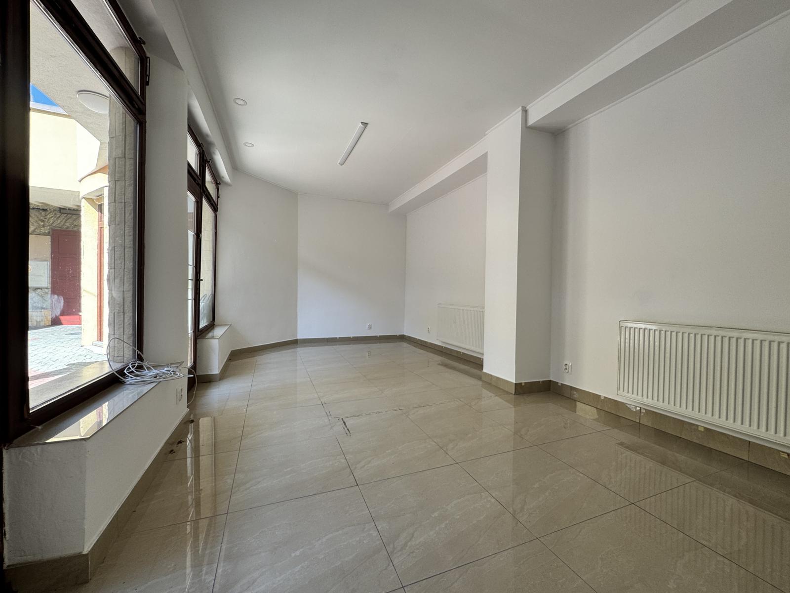 PRENÁJOM Kancelárske priestory, Piešťany - centrum – fotka 2