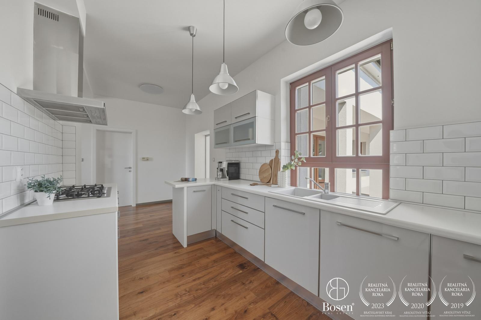 BOSEN | 5 izbový rodinný dom s garážou, Záhorská Ves, 1.258m2 – fotka 2