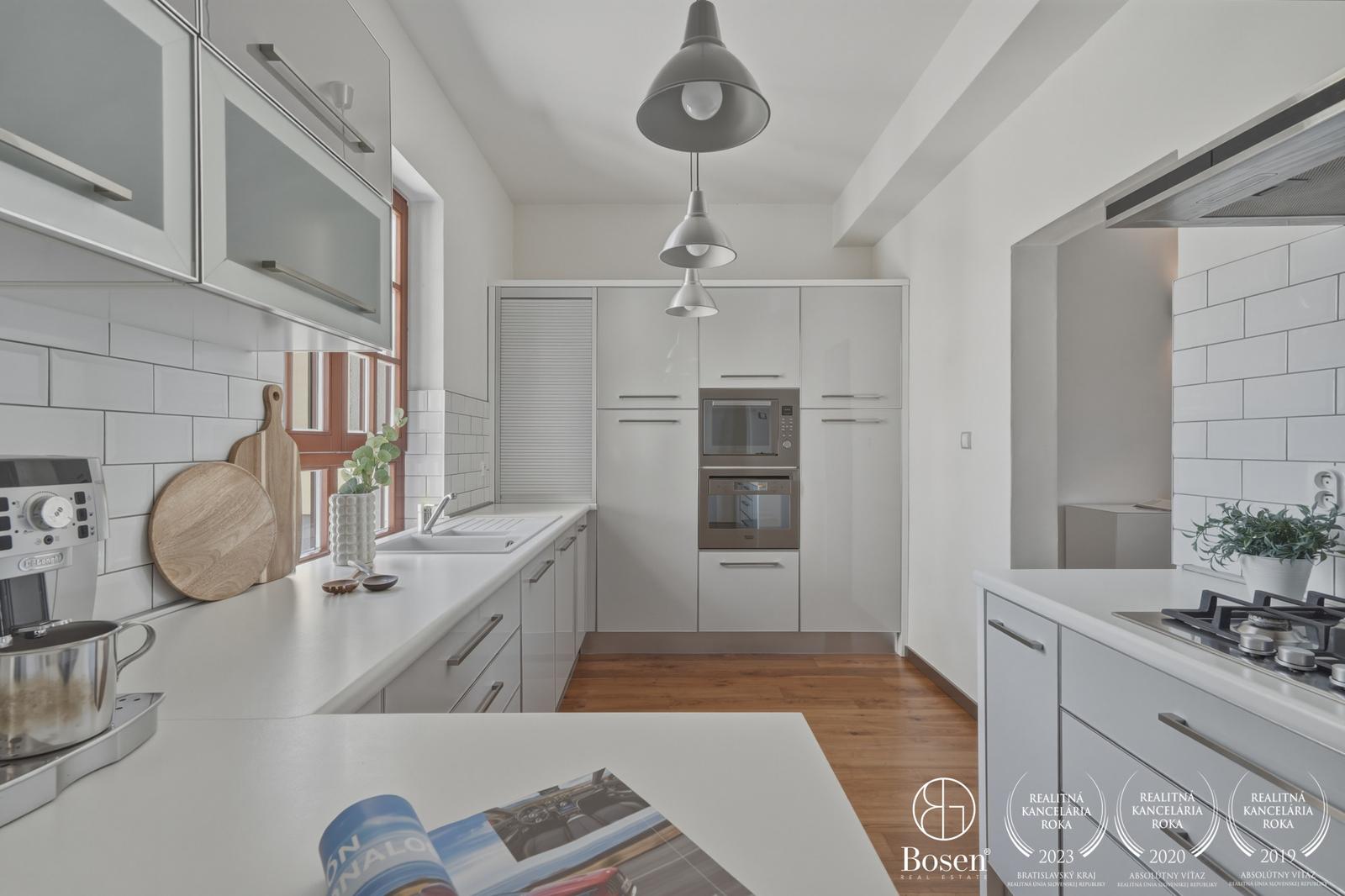 BOSEN | 5 izbový rodinný dom s garážou, Záhorská Ves, 1.258m2