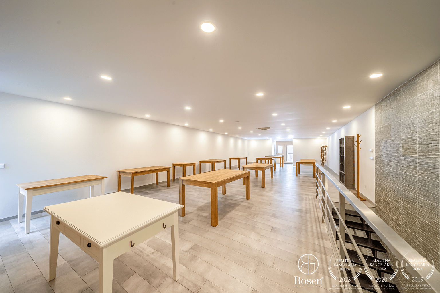BOSEN | Areál s dostatkom parkovacieho miesta, Bratislava - Nové Mesto, 420 m2 obchodnej plochy + 258 m2 skladovacej plochy