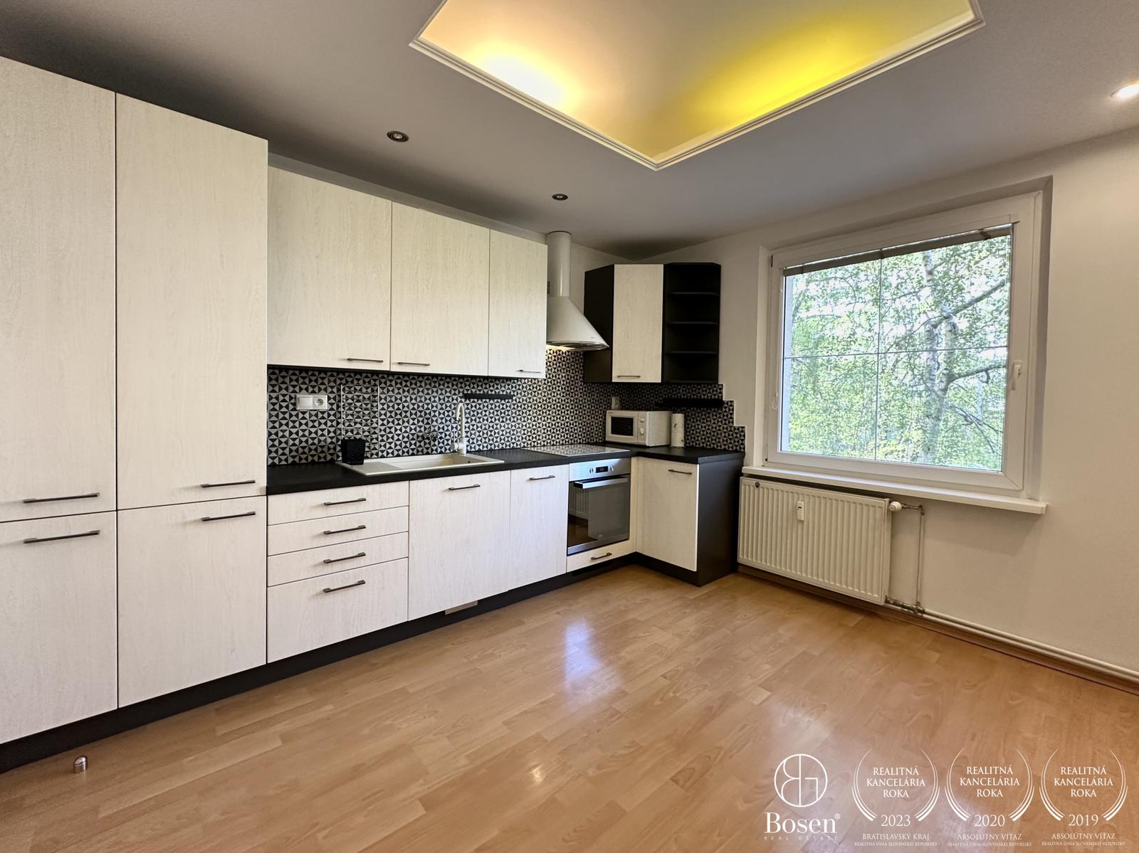 BOSEN | 2 izbový byt s lodžiou, ul. Čsl. Parašutistov, Bratislava - Nové Mesto