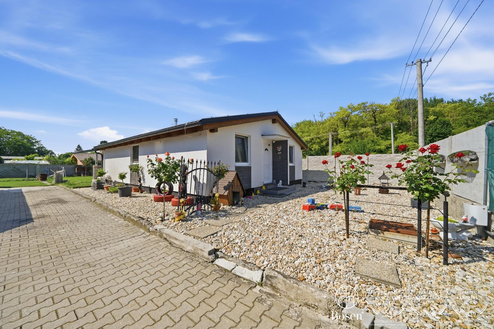 BOSEN | Moderný 4 izbový bungalov, veľký pozemok 1114 m2 pri Dunajskej Strede – Bellova Ves