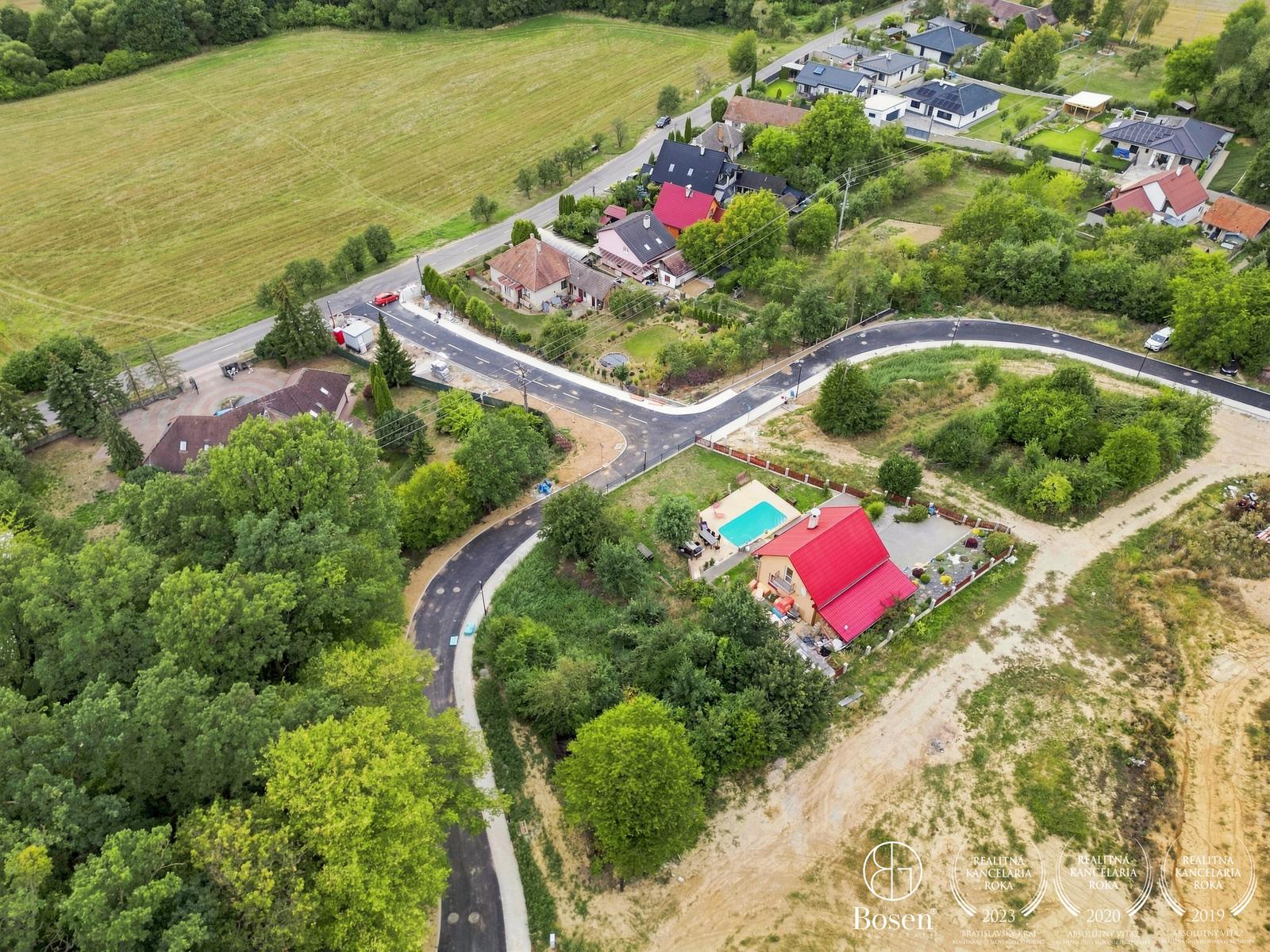 BOSEN | 32 lukratívnych pozemkov 654 – 1.142 m², Skalka nad Váhom, Trenčín – fotka 2