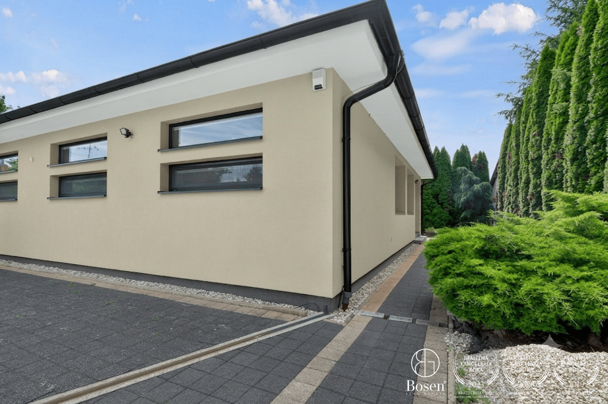 BOSEN | 4 izbový rodinný bungalov na čarovnom mieste