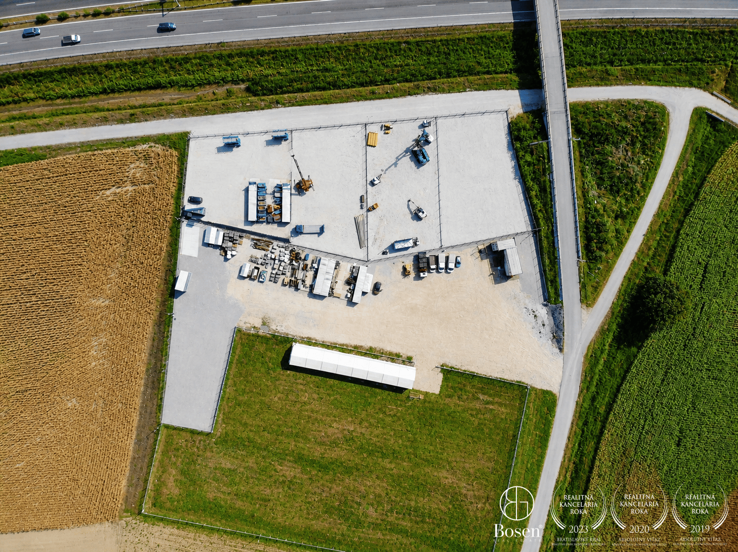 BOSEN | Na prenájom spevnená plocha pri D1, Adamovské Kochanovce, 1082 m² – fotka 2