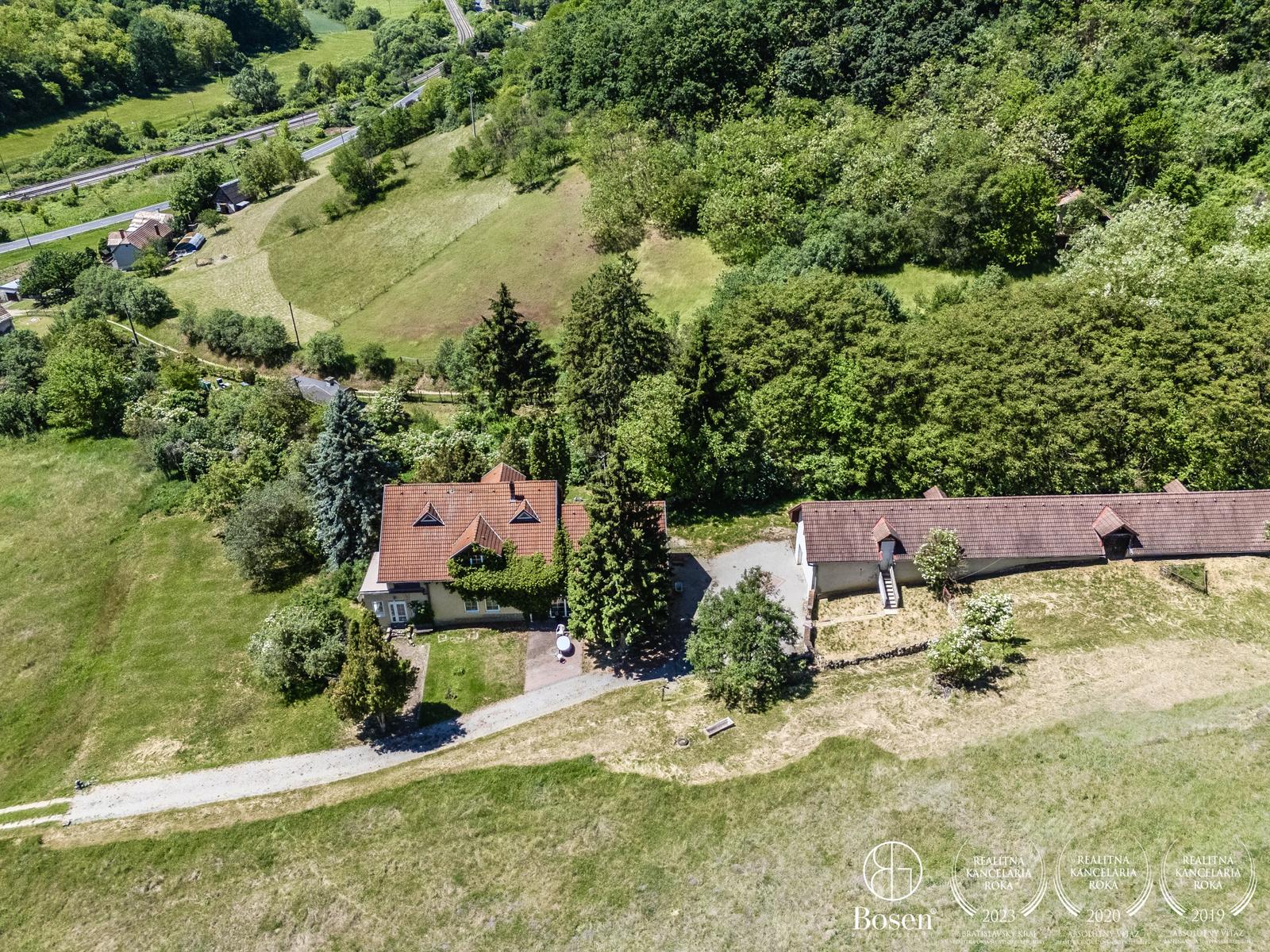 BOSEN | Rodinný dom, Ranč s pozemkom až 129 000m2, Fiľakovo. – fotka 2