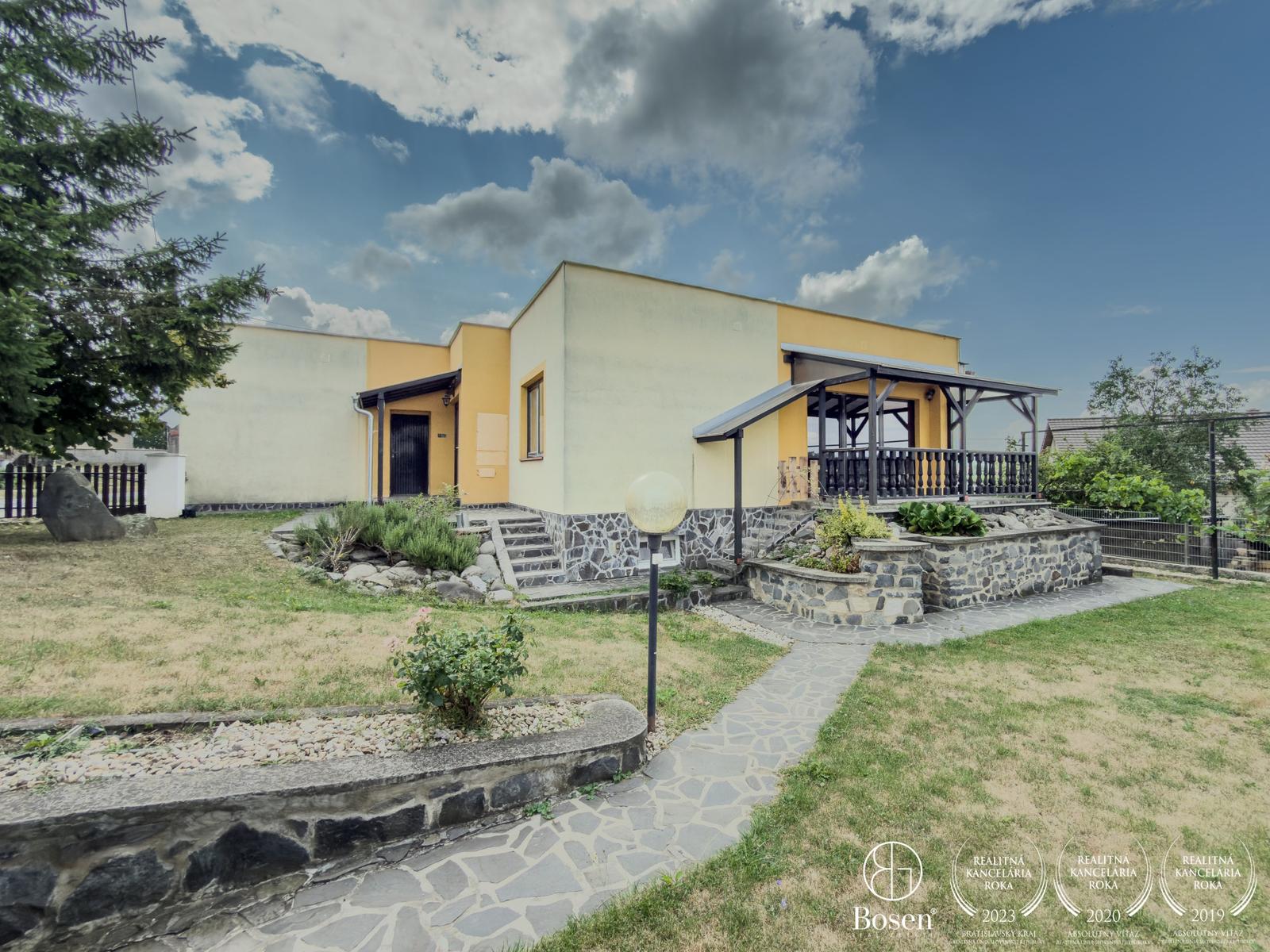 BOSEN | Rodinný dom s dvojgarážou v obci Kalinovo, 608m2. – fotka 2