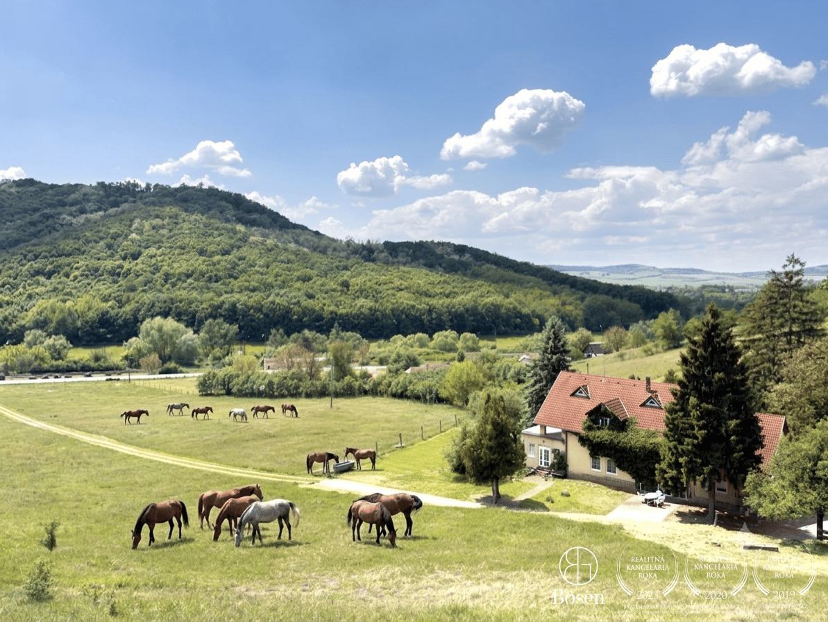 BOSEN | Ranč, Rodinná usadlosť s veľkým pozemkom 129000m2 – fotka 2