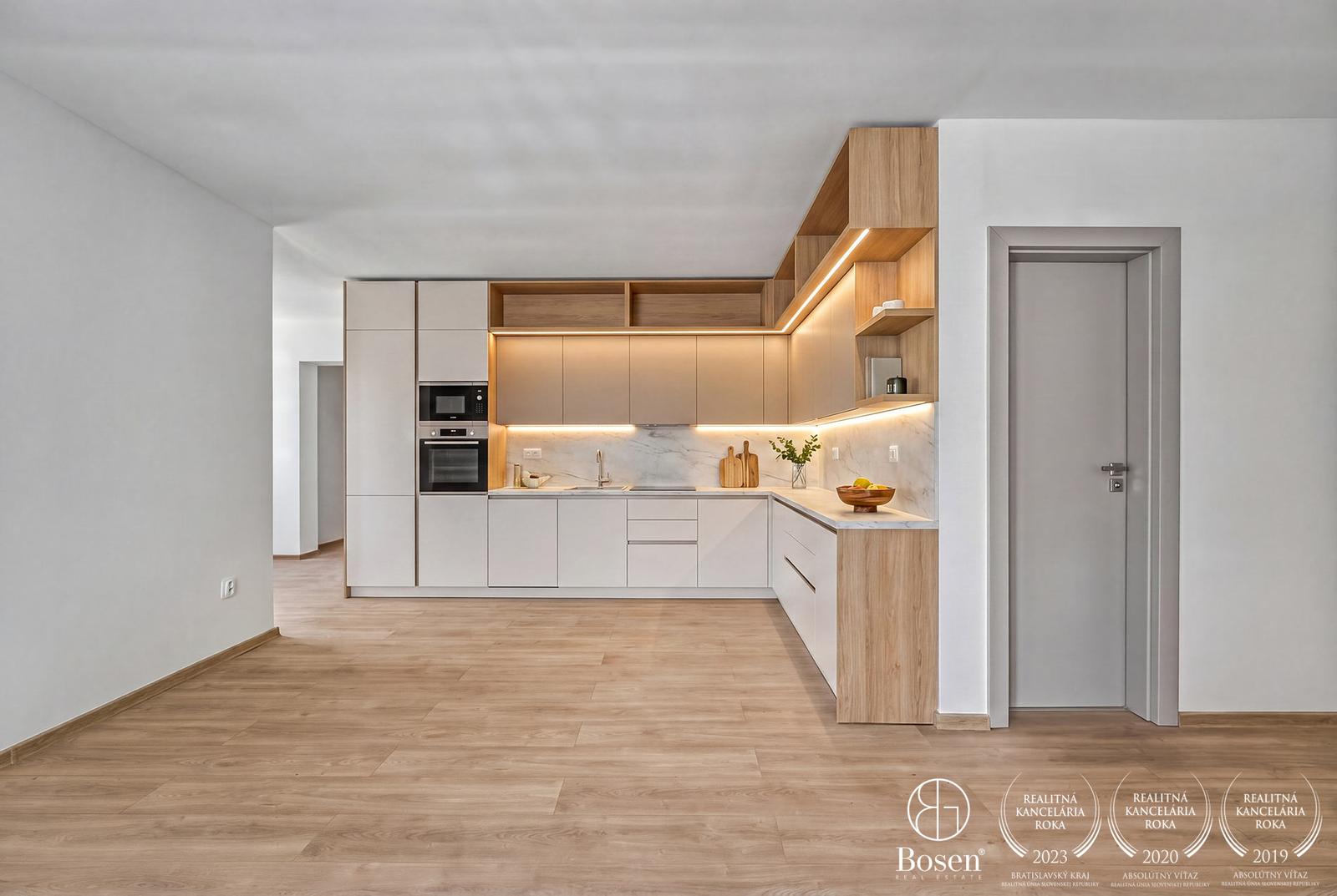 BOSEN |4 izbový byt so záhradou o rozlohe 143m2 a parkovaním – fotka 2