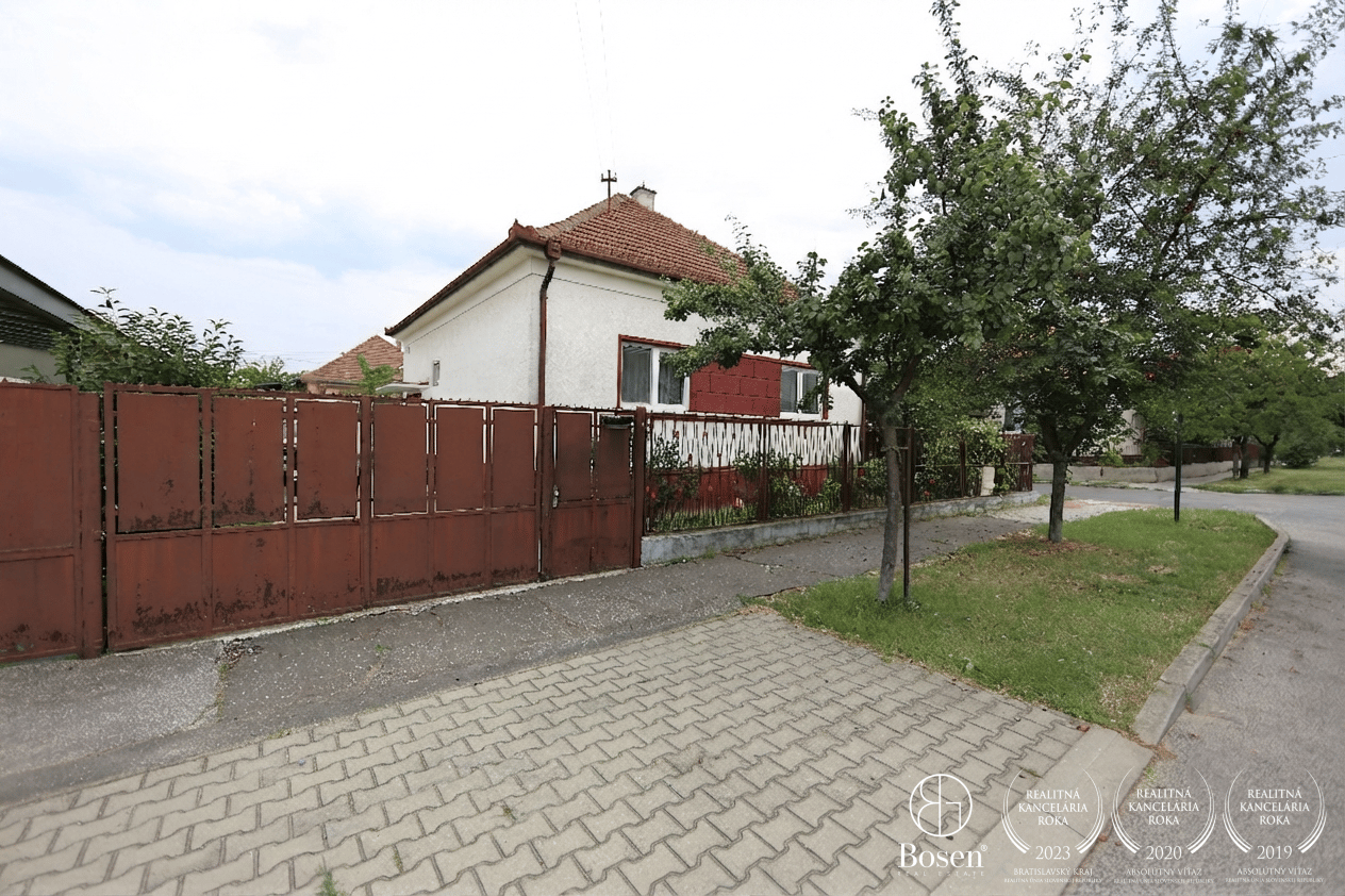 BOSEN | Na predaj 3 izbový rodinný dom, Bratislava - Ružinov – fotka 2