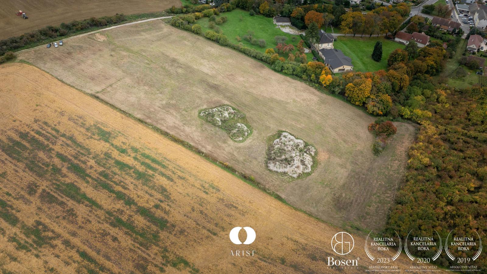 ARISE | Predaj-exkluzívny pozemok s panorámou Partizánskeho – fotka 2