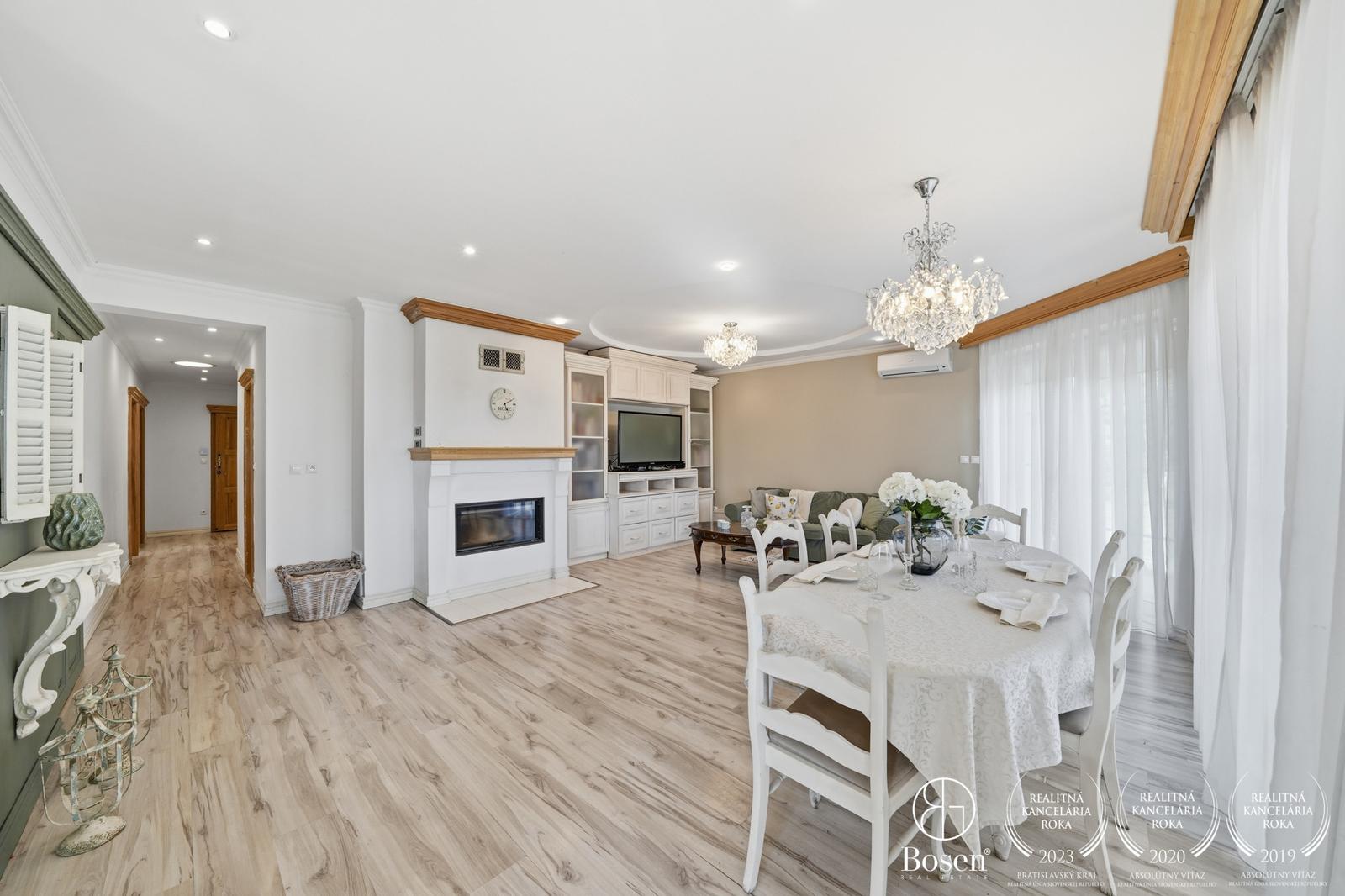 BOSEN | REZERVOVANÉ | Výnimočný 5 izbový rodinný dom s veľkým pozemkom 1471 m², Senica – Košutovec – fotka 2