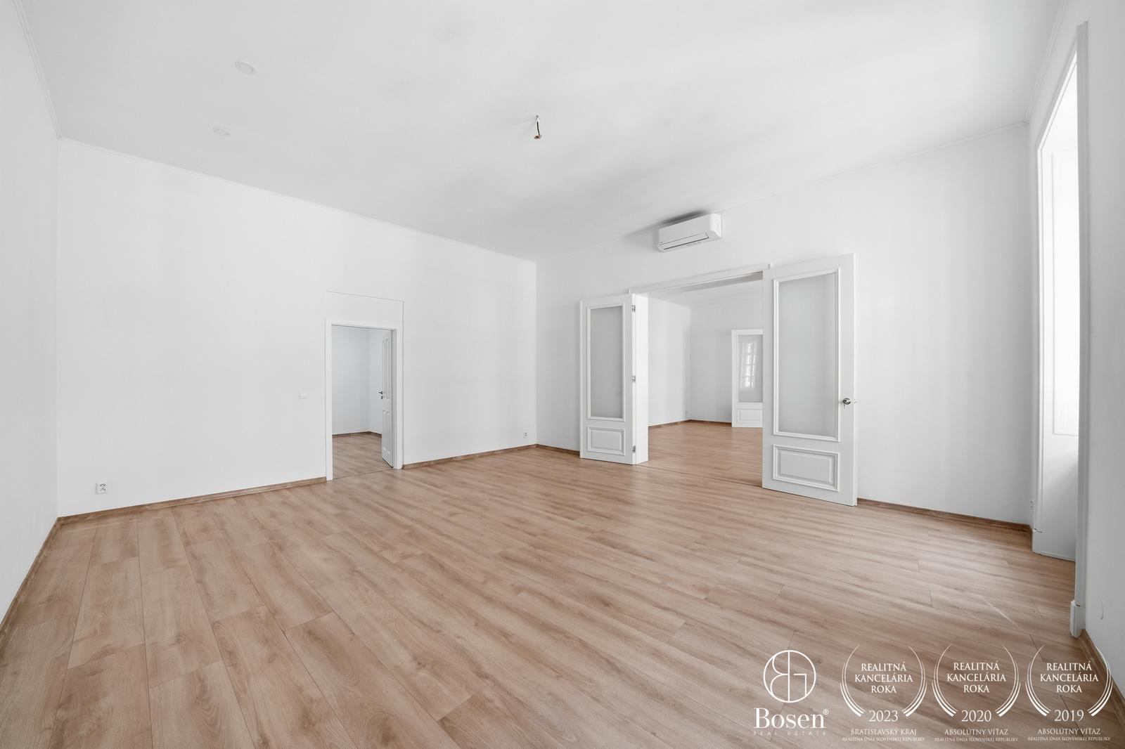 BOSEN | Nadštandardný 4 izbový priestor, Gorkého - Palác Motešických – fotka 2