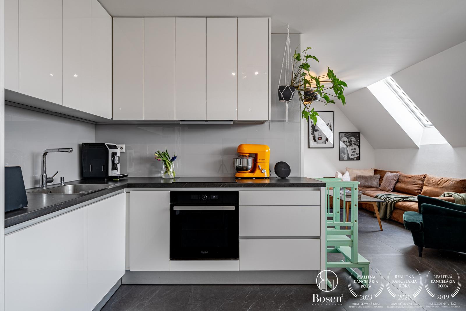 BOSEN | 4 izbový mezonet v centre Trnavy, 211 m2