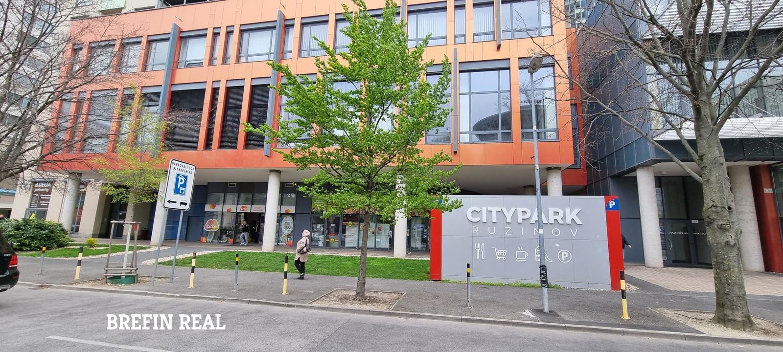 City Park Ružinov - Garážové státie pri výťahu-, Plynárenská 3A/3D – fotka 2