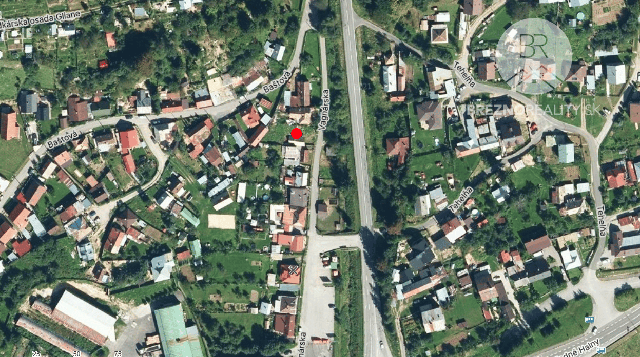 Pozemok na menší domček/chatku - Brezno