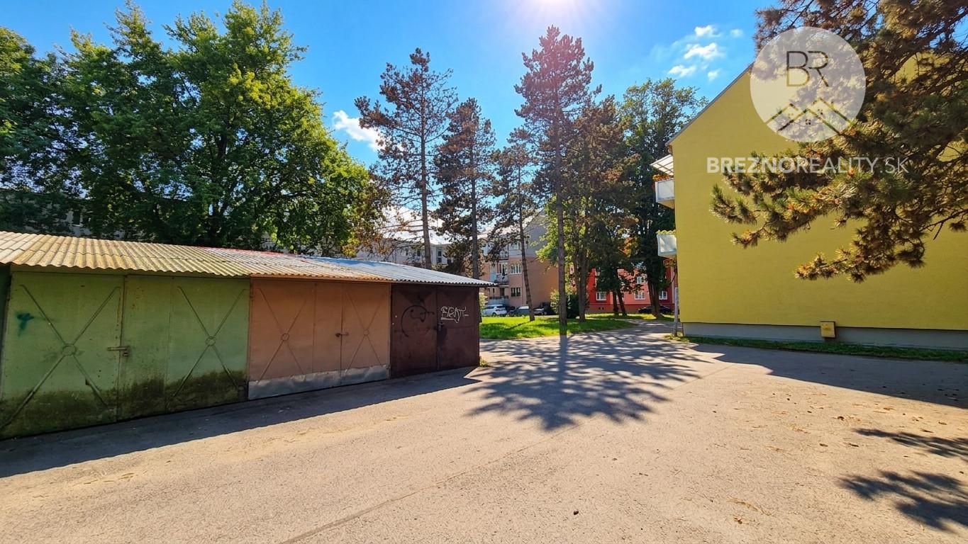 Garáž na predaj - Švermova ul. - Brezno