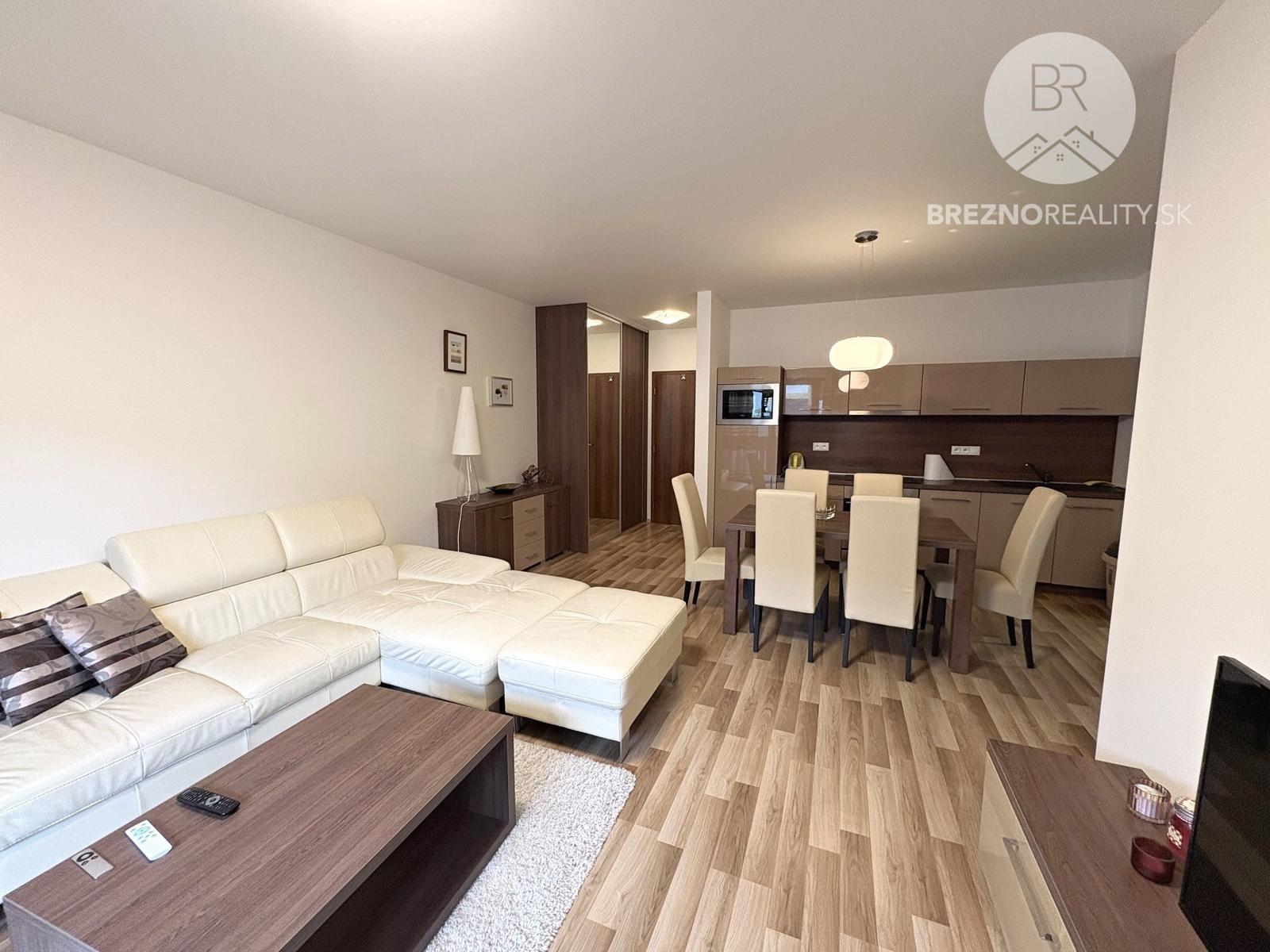 Na predaj 2i apartmán v Bystrej - výborná rekreačná lokalita pod Chopkom – fotka 2