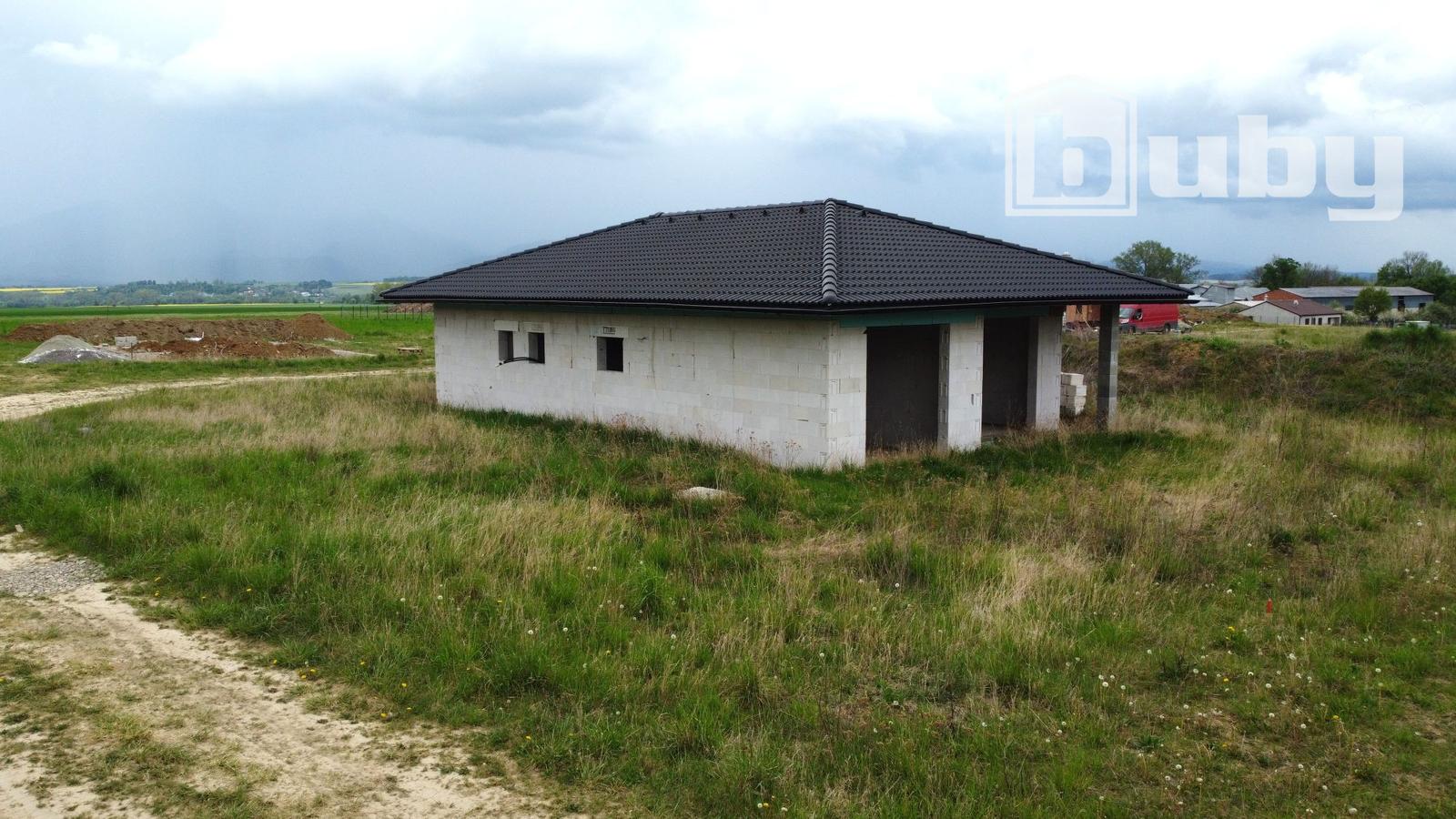 Na predaj rodinný dom - bungalov, novostavba, obec Slovany, okres Martin.