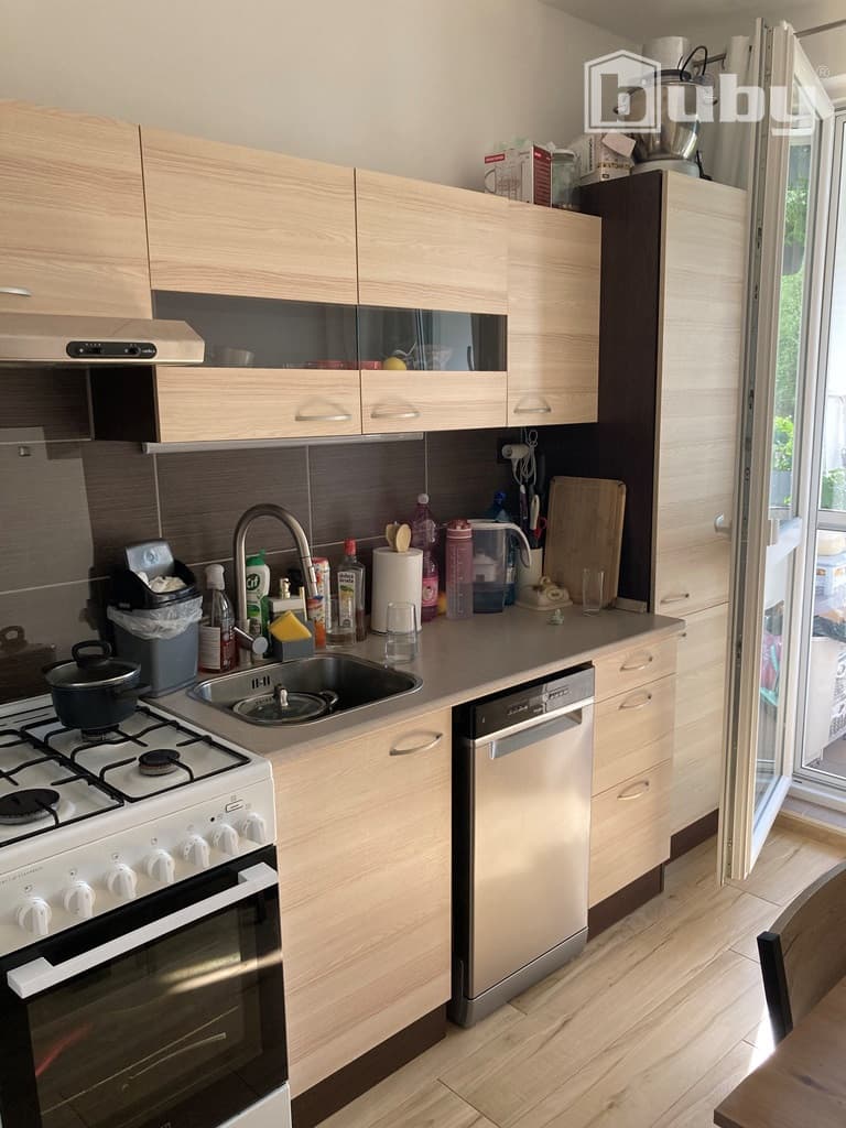 PREDAJ ÚTULNÝ 2 IZB.BYT S LOGGIOU, ROZKVET POV. BYSTRICA – fotka 2