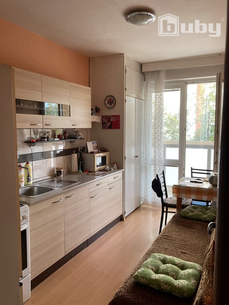 PREDAJ 3 IZBOVÝ BYT S BALKÓNOM LÁNSKA, POVAŽSKÁ BYSTRICA – fotka 2