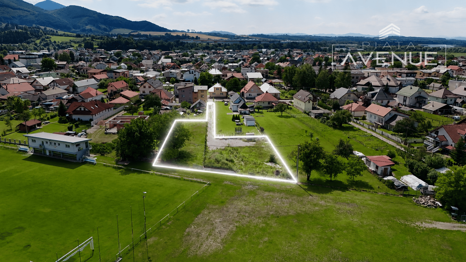 Piata Avenue | Pozemok so stavebným povolením - Strečno – fotka 2