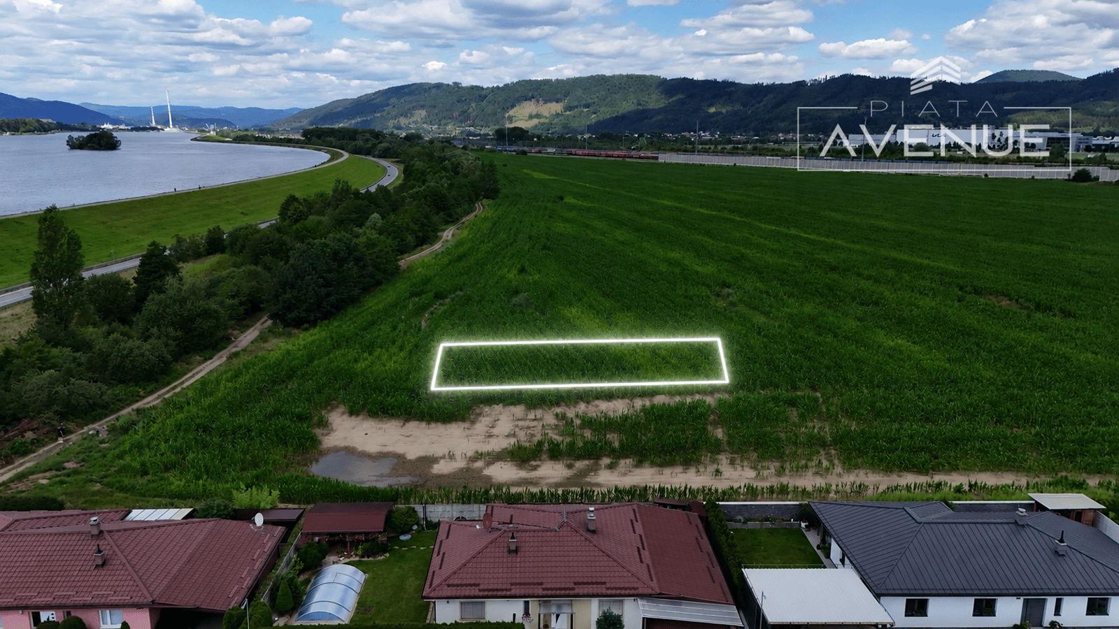 Pripravujeme do ponuky stavebný pozemok Mojš (518m2) – fotka 2