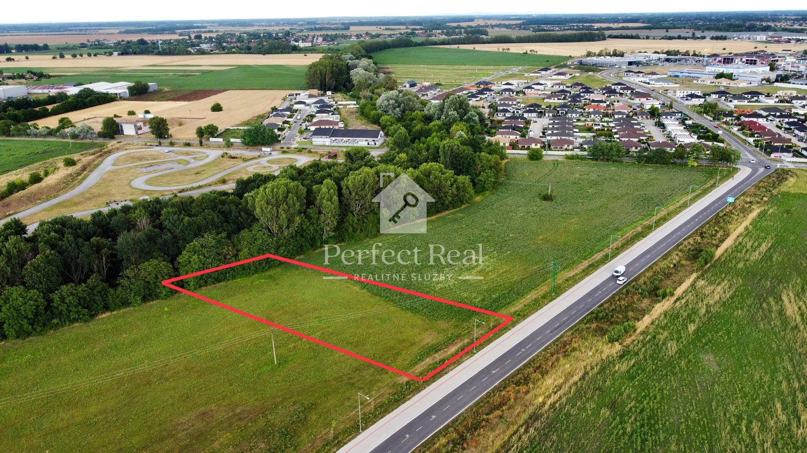 Stavebný pozemok 2 145 m² v novovznikajúcej lokalite Dunajskej Stredy – priamo pri budúcom mestskom parku!