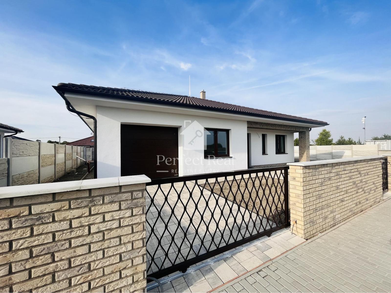 Na predaj posledný 4 izb. bungalov  v GODMÁNI III v Báči pri Šamoríne, rezervovaný !!!