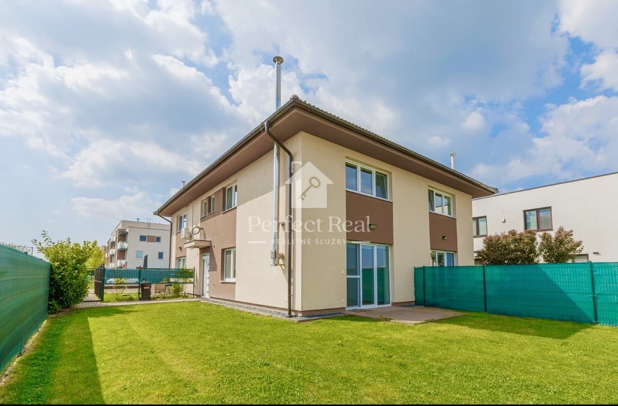 Na predaj 3. izb. mezonet 87,32 m2 s rozľahlou záhradou v Miloslavove, PREDANÝ!!!