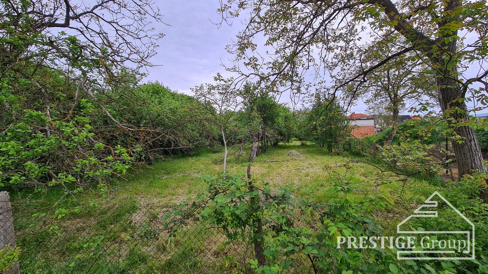 Pozemok na predaj, 939 m², Trenčín - Biskupice