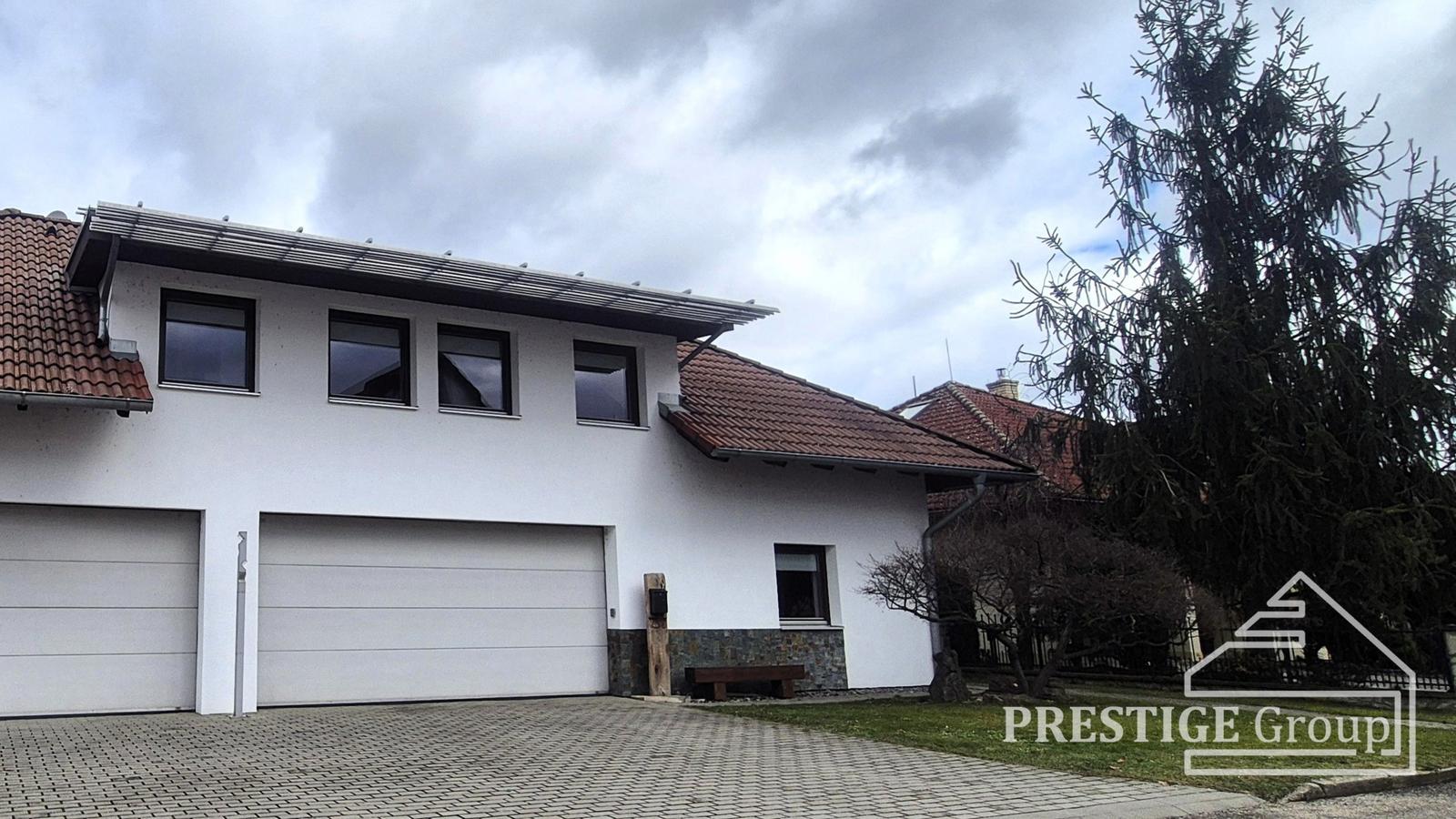 Reprezentatívne kancelárie 80 m² s parkovaním, Opatová