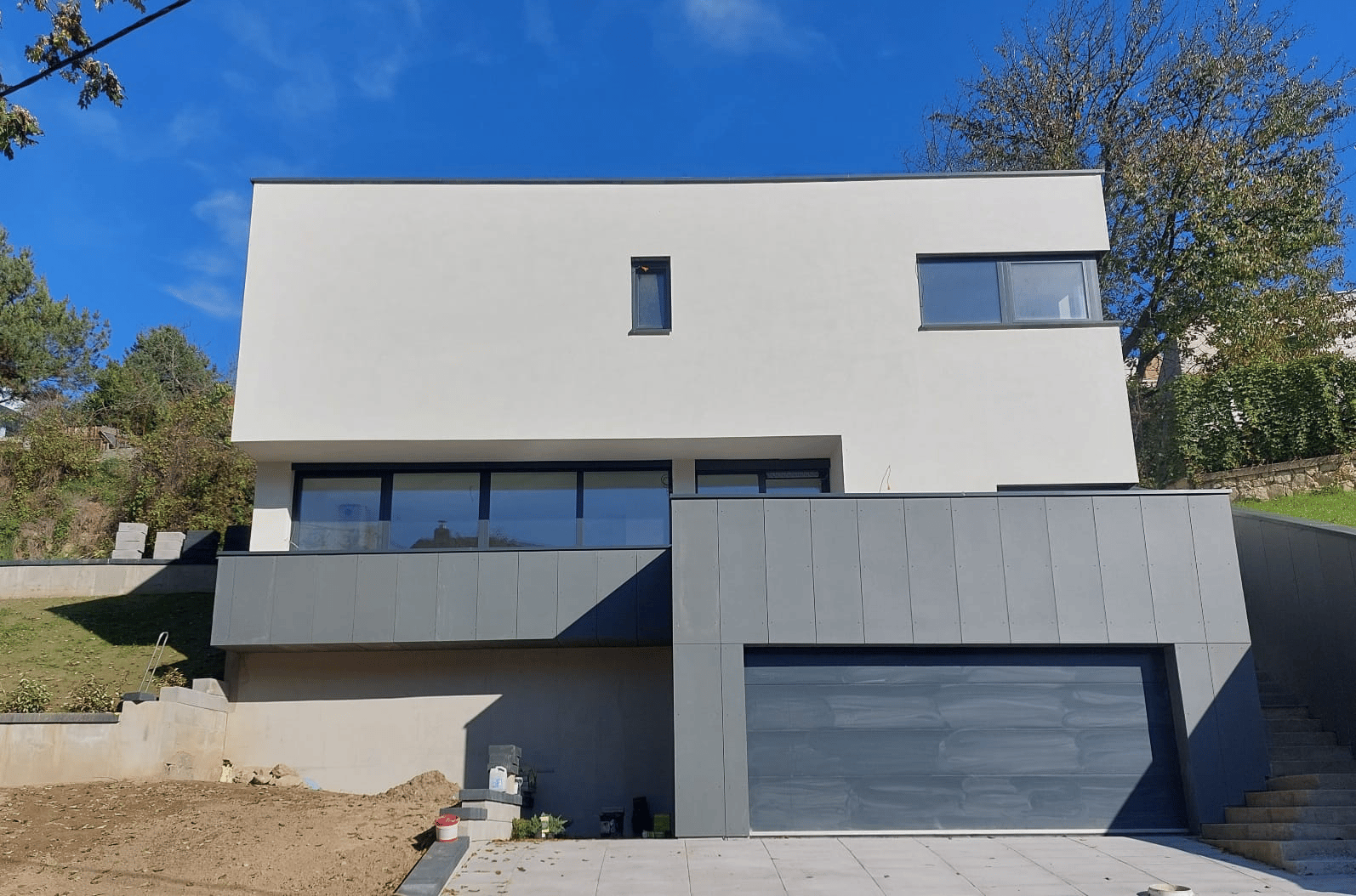 Predaj - Devín, moderný RD na kľúč, novostavba, 9 árový pozemok, Dolnokorunská ulica