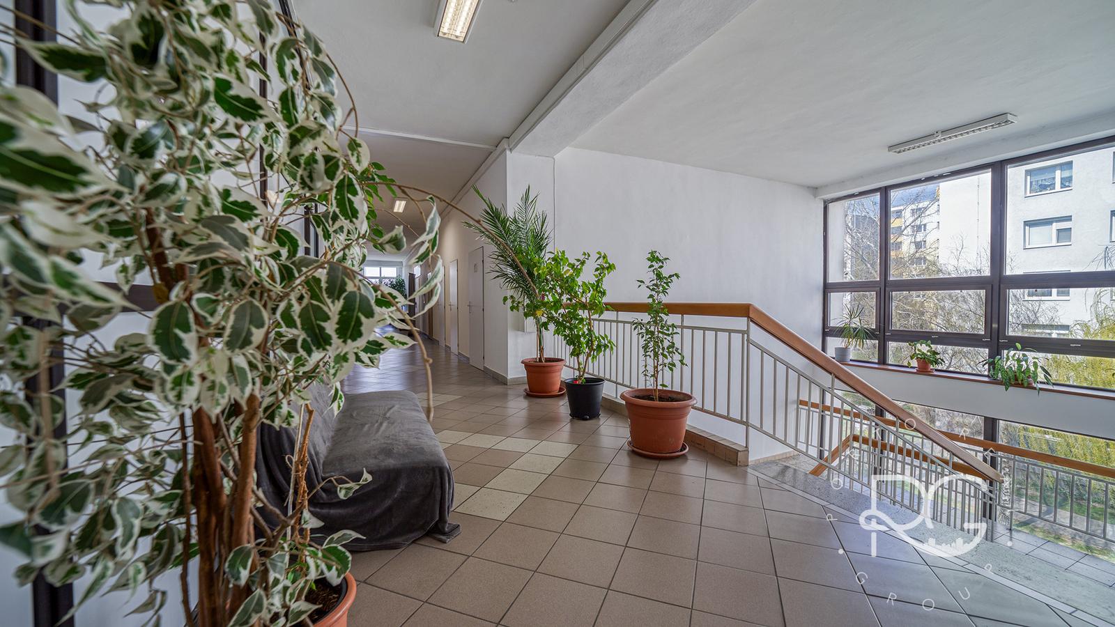 Na prenájom kancelária 20,34 m2 Wolkrova, Bratislava V – Petržalka