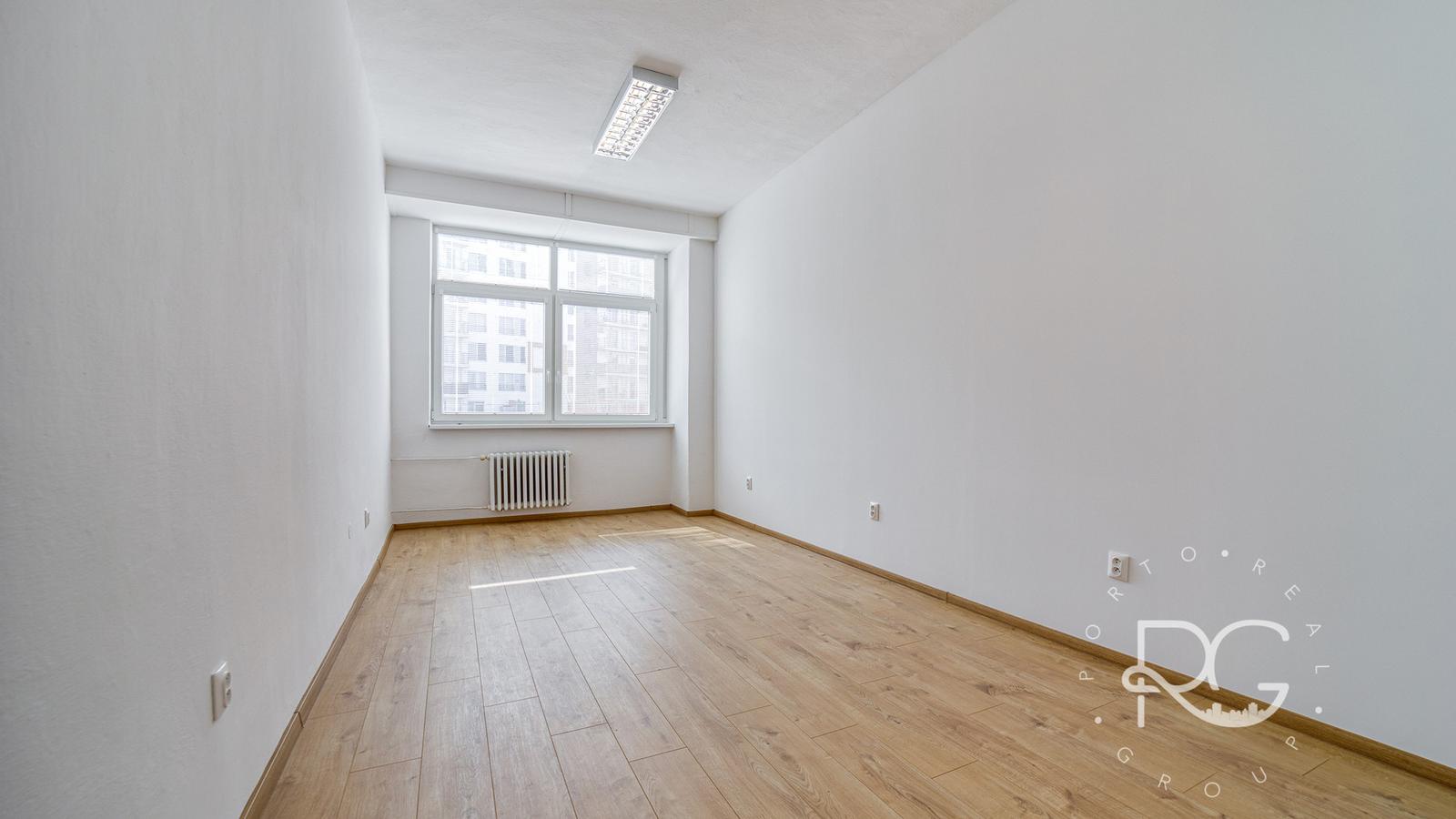 Na prenájom kancelária 19,60 m2 Wolkrova, Bratislava V – Petržalka