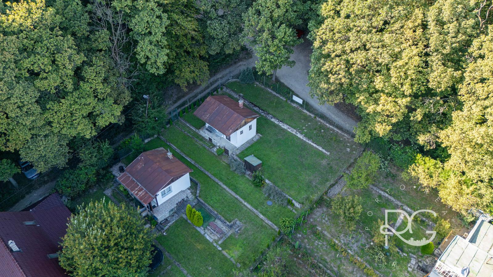 2 pozemky pri lese s krásnym výhľadom v lukratívnej časti Bratislava III - AHOJ