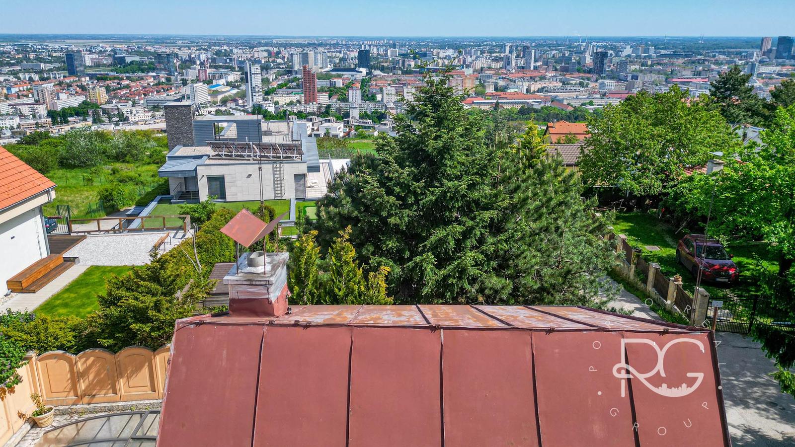 EXKLUZÍVNE NA PREDAJ – záhrada s chatkou a výhľadom na BRATISLAVU - KOLIBA – fotka 2