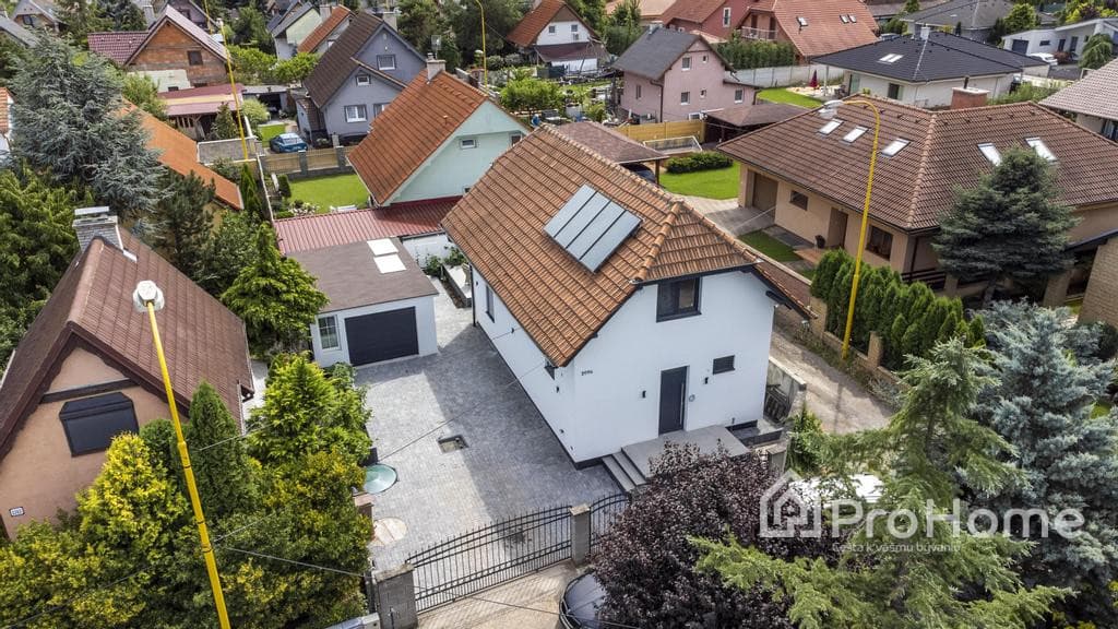 Zariadený dom pri jazere, bývanie každý deň ako na dovolenke