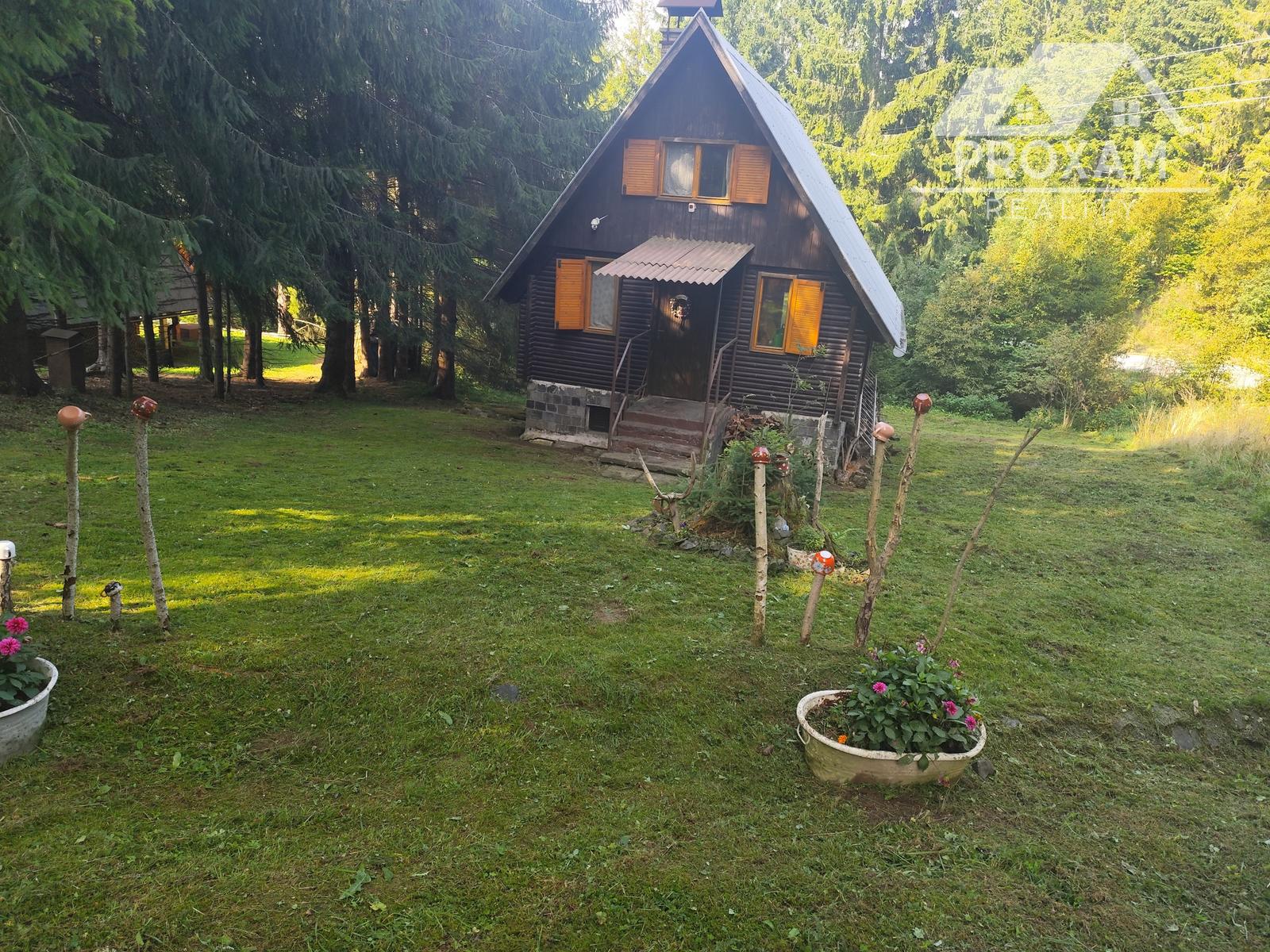 Ponúkame na predaj peknú rekreačnú chatu v blízkosti Hotel Zerrenpach Látky – fotka 2