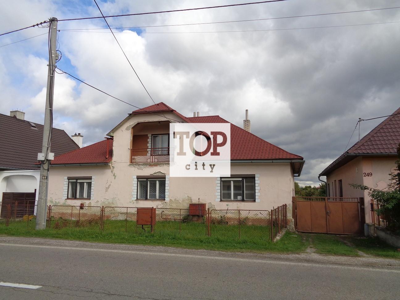 EXLUZÍVNE v Slovenskej Vsi predaj 4 izb. RD o ploche 200 m2 a pozemok 896 m2.