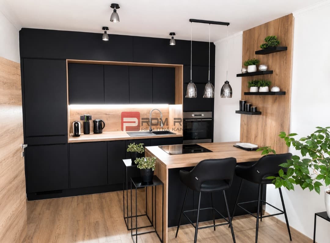 Prenajaté - Kompletne zariadený 2-i byt s loggiou a parkovaním – Novostavba, Rovinka (Slnečnicová ul.)