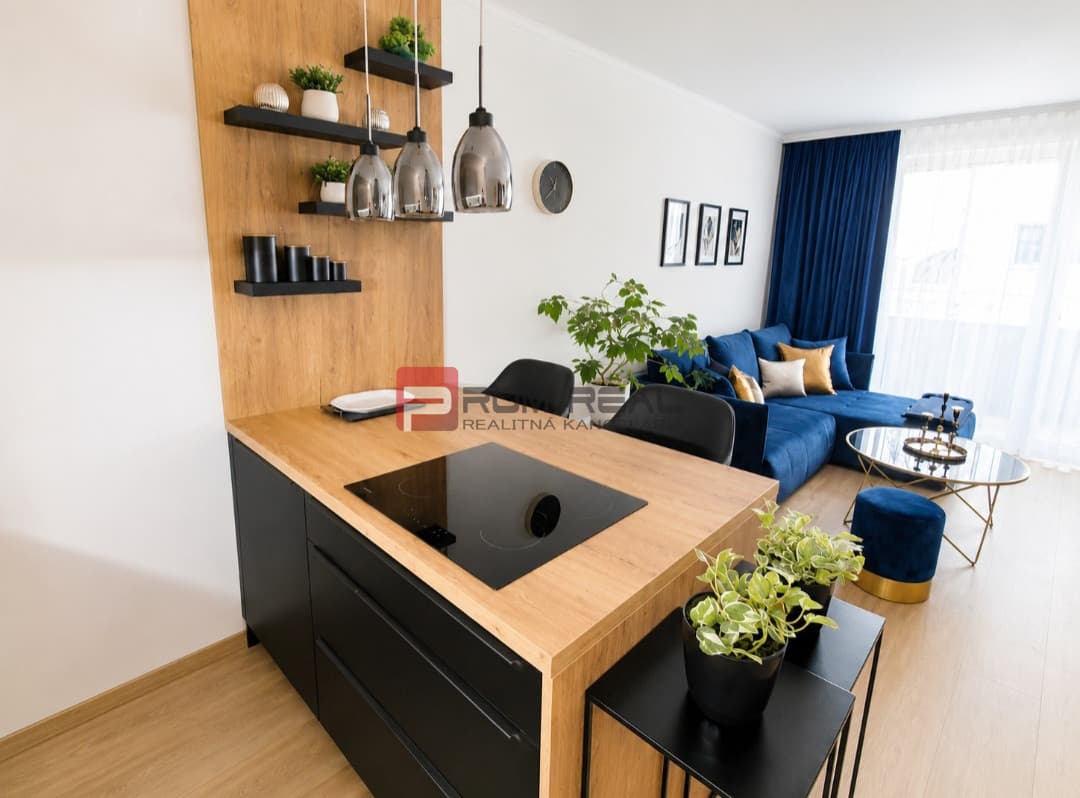 Prenajaté - Kompletne zariadený 2-i byt s loggiou a parkovaním – Novostavba, Rovinka (Slnečnicová ul.) – fotka 2